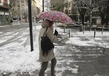 La Aemet pronostica la llegada de fuertes vientos y heladas a España: cuándo y en qué zonas del país se darán