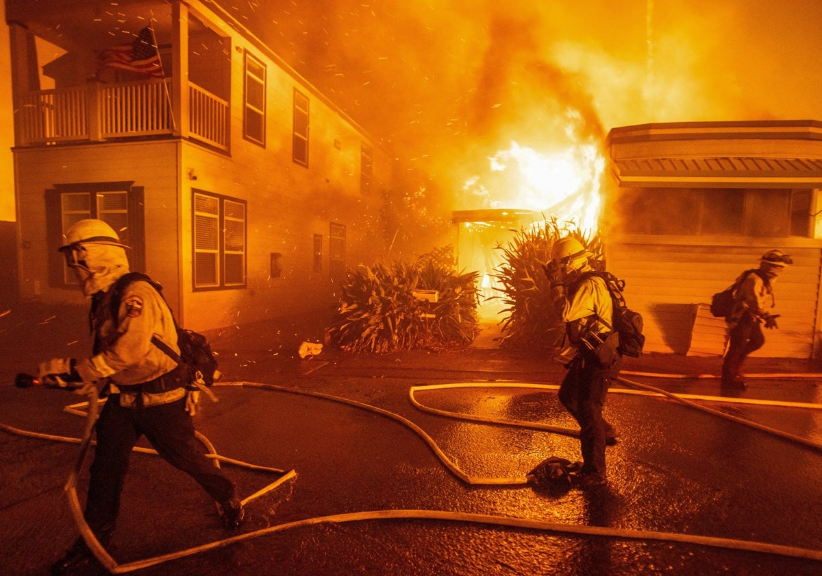 Saqueos en Hollywood: el otro peligro del incendio en Los Ángeles, donde la policía ya ha detenido a 20 personas