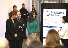 Doña Letizia celebra el lanzamiento de Más Datos Cáncer para prevenir una enfermedad que «está en la vida de todos»