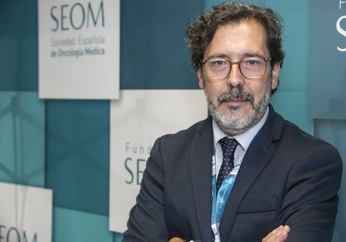 César A. Rodríguez, presidente de la Sociedad Española de Oncología Médica