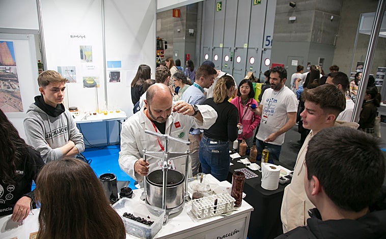Imagen principal - Todo un recorrido por las &#039;edades de la educación&#039;