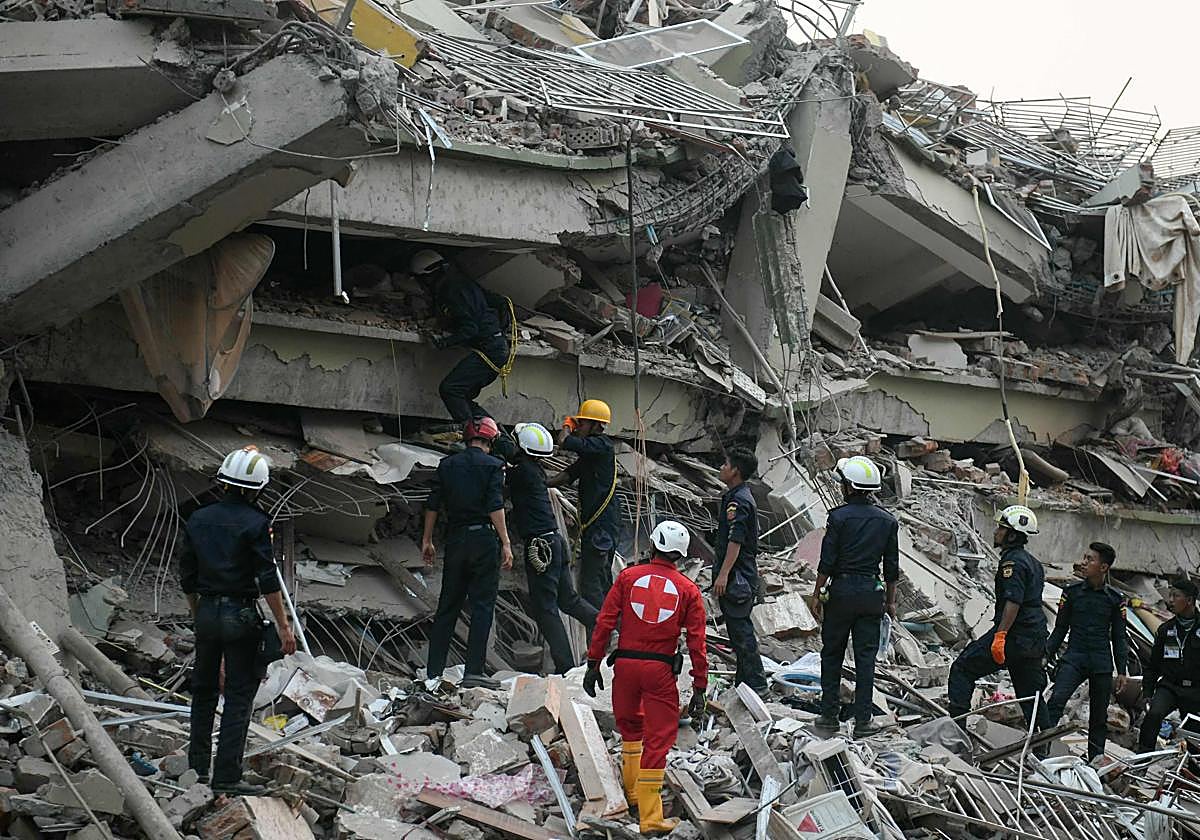 El edificio Sky Villa Condominium, uno de los más afectados por el terremoto