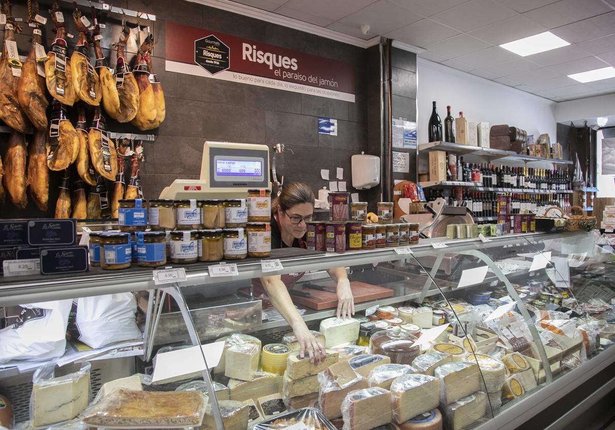 Reino Unido prohíbe la entrada a los viajeros de la UE con jamón o queso para protegerse de la fiebre aftosa