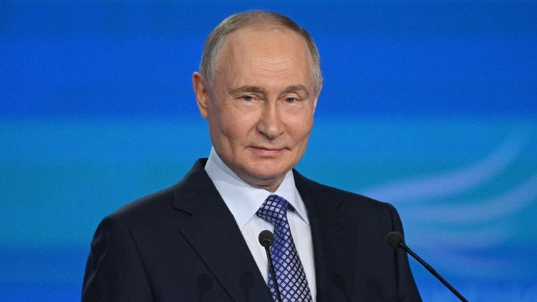 Putin homenajea ahora al Papa Francisco pero nunca propició que pudiera visitar Rusia
