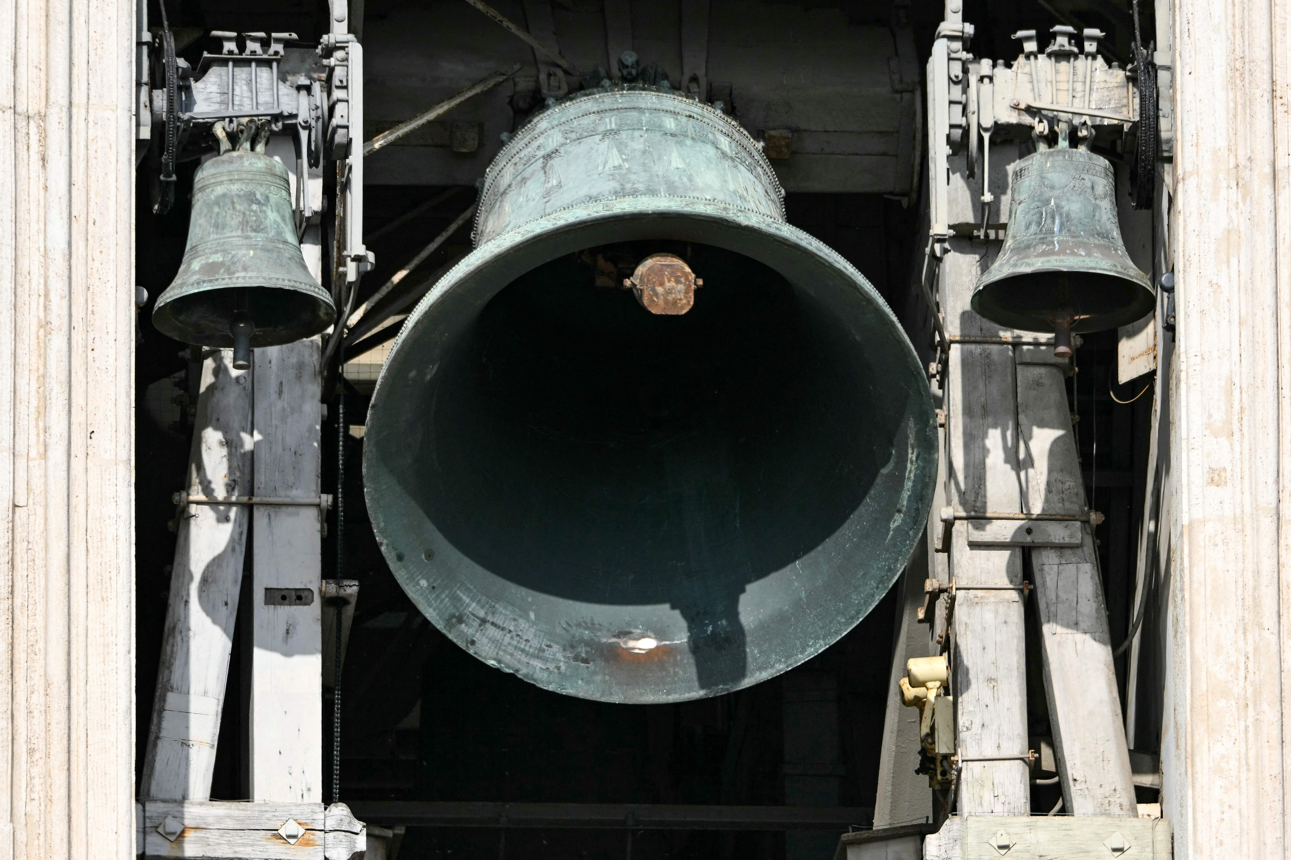 Las campanas no han dejado de sonar en toda la mañana.