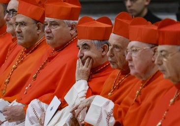 Salen a la luz dos cartas del Papa que impiden que Becciu vaya al Cónclave