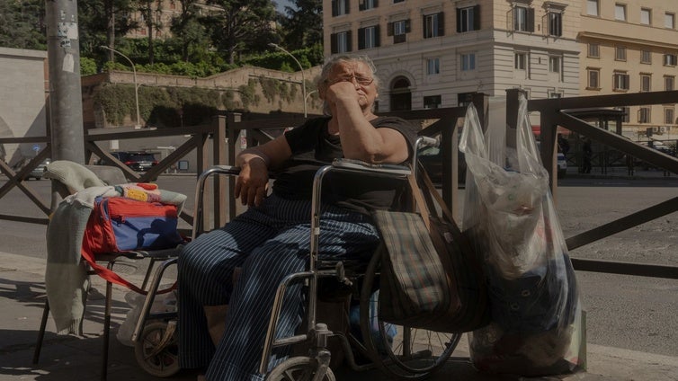 Los otros huérfanos de Francisco: la lucha silenciosa de los sintecho a las puertas del Vaticano
