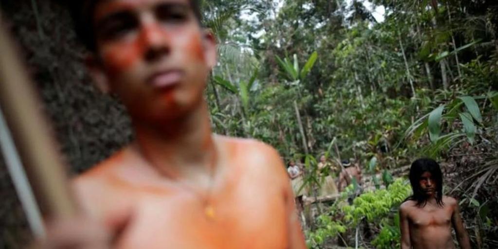 Alerta epidemiológica en Ecuador tras la muerte de ocho niños indígenas en la Amazonia