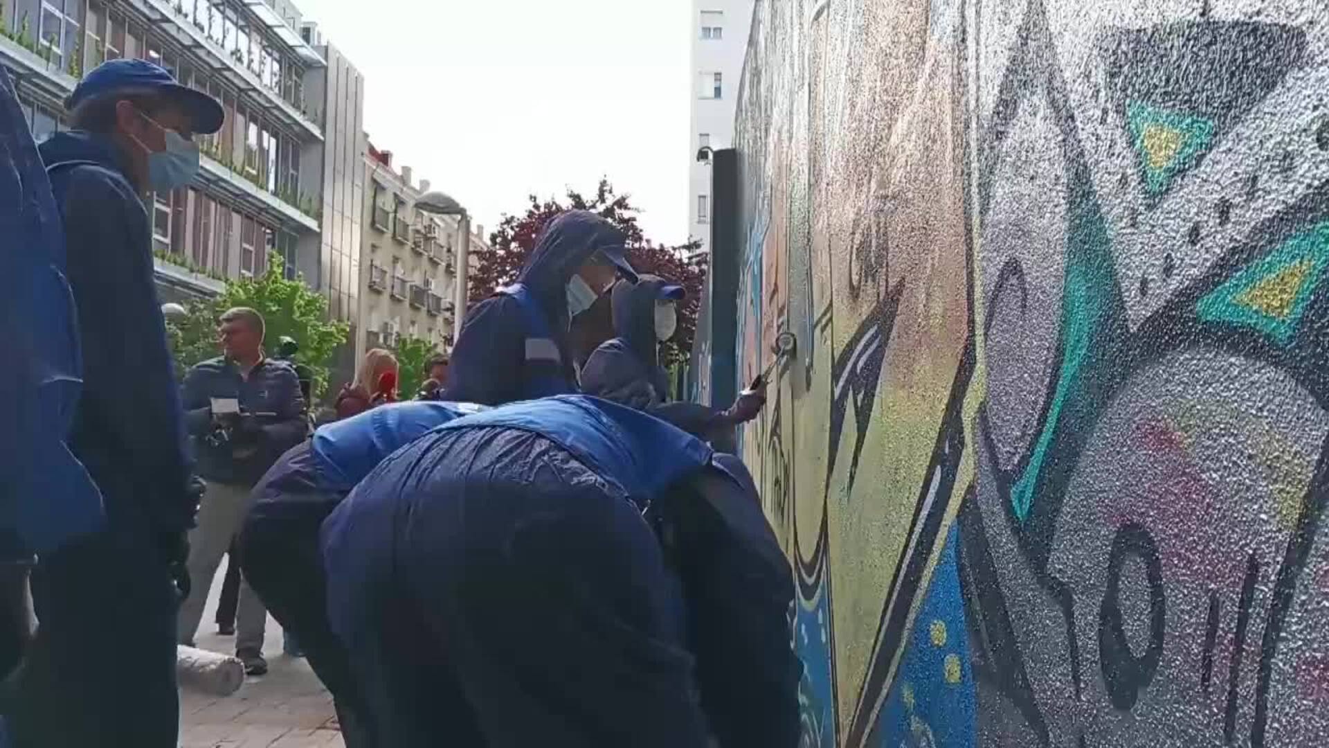 60 horas eliminando grafitis en vez de pagar 3.000 euros de multa por hacer pintadas