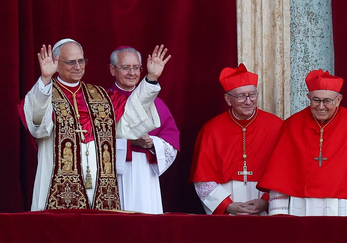 La primera aparición de León XIV tras ser elegido Papa