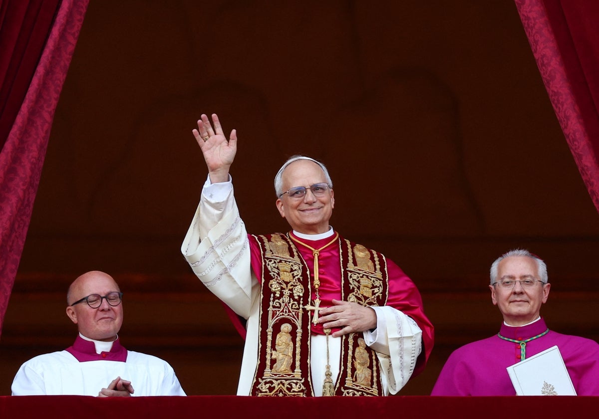El Papa león XIV