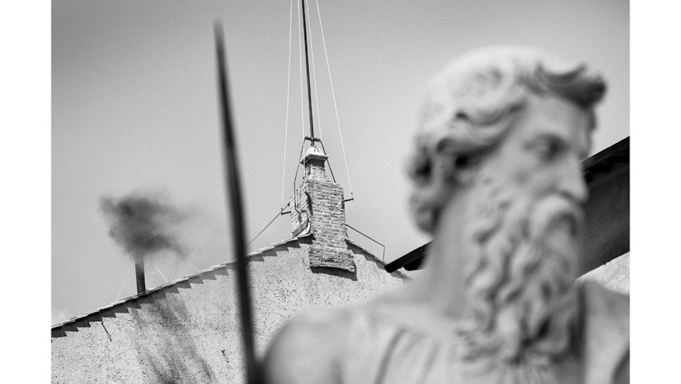 Segunda fumata negra: la espera continúa