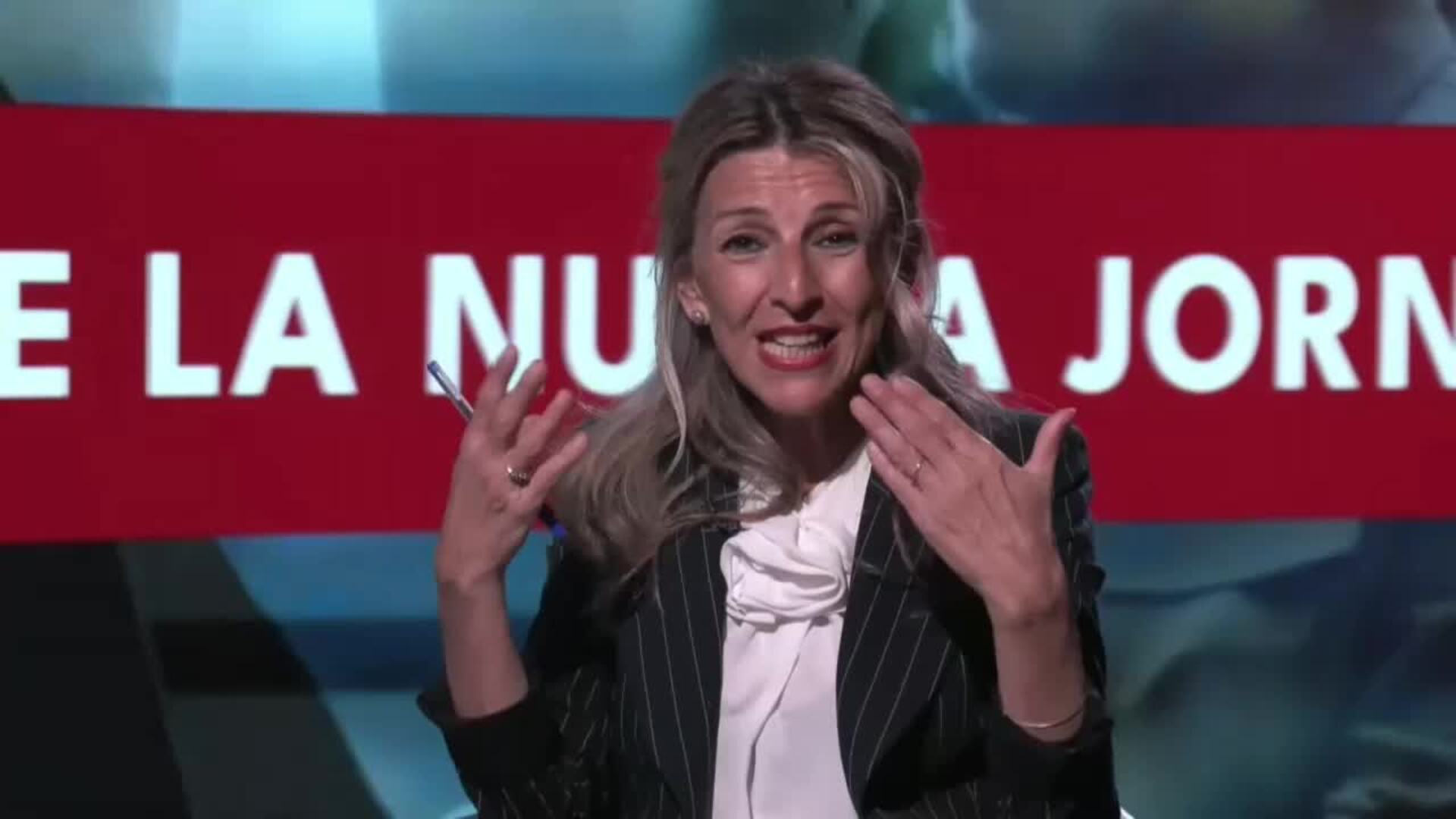 Díaz se compromete a sacar adelante el estatuto del becario: &quot;Es la siguiente parada&quot;