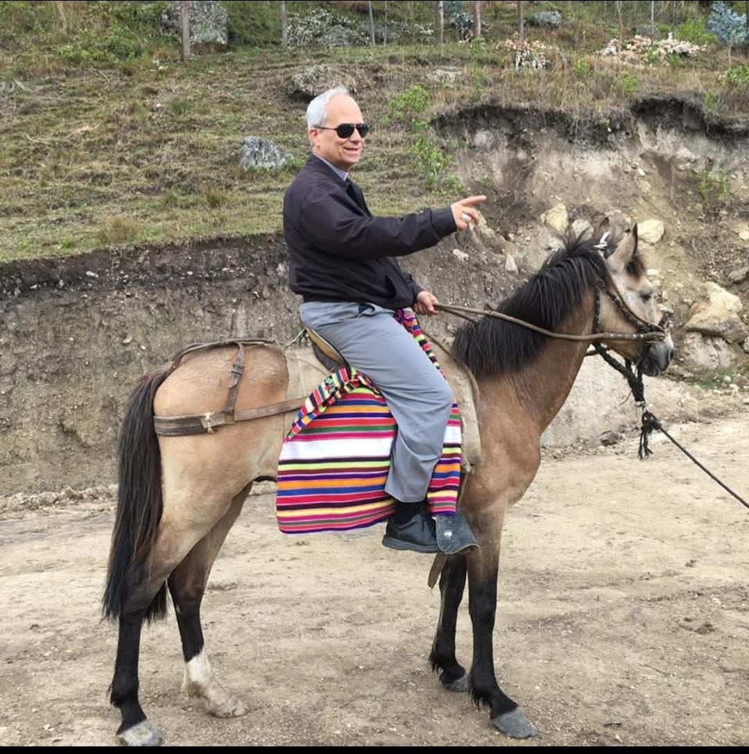 Tras ordenarse sacerdote en 1982, con 28 años, fue enseguida enviado al que se convertiría en su segundo país: Perú. En Latinoamérica pasó gran parte de su vida, en la misión peruana de Trujillo, seleccionando vocaciones agustinas en ciudades como Chulucanas, Iquitos y Apurímac y ejerciendo otros roles durante una década en esa archidiócesis.