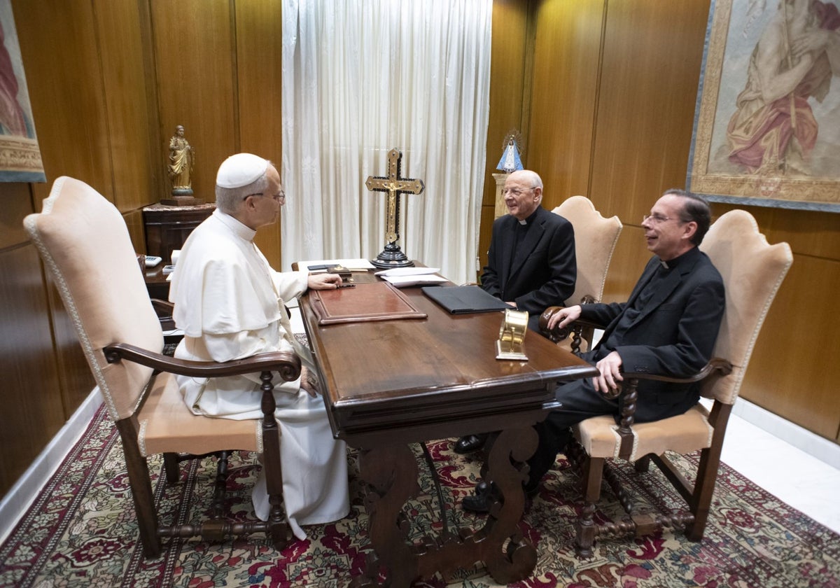 El Papa León XIV recibe al moderador del Opus Dei, Fernando Ocáriz, y al vicario auxiliar, Mariano Fazio