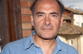 Imagen principal - José Ángel Bergua, catedrático de Sociología en la Universidad de Zaragoza