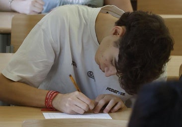 Notas de corte de acceso a la universidad en España en 2025: consulta tu carrera en este buscador