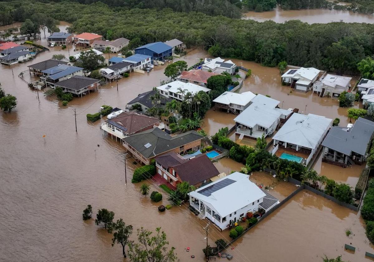 inundaciones en los alrededores de Settlement Point Road, en Port Macquarie, Nueva Gales del Sur, a vista de dron