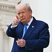 Trump vuelve a por Harvard: busca eliminar todos los contratos federales con la universidad