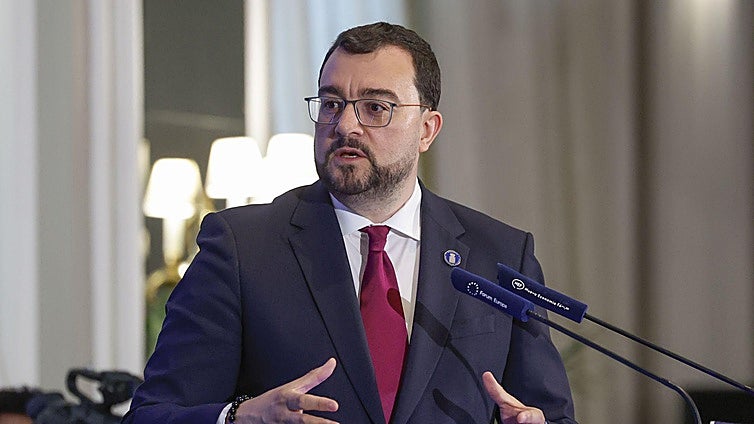 El Gobierno asturiano anuncia la suspensión de la jornada escolar reducida en junio y septiembre