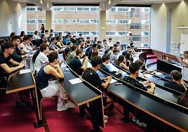 «Intranquilidad» entre alumnos y docentes ante las PAU catalanas por los «bandazos» del Govern y el temor a «un mayor adoctrinamiento»