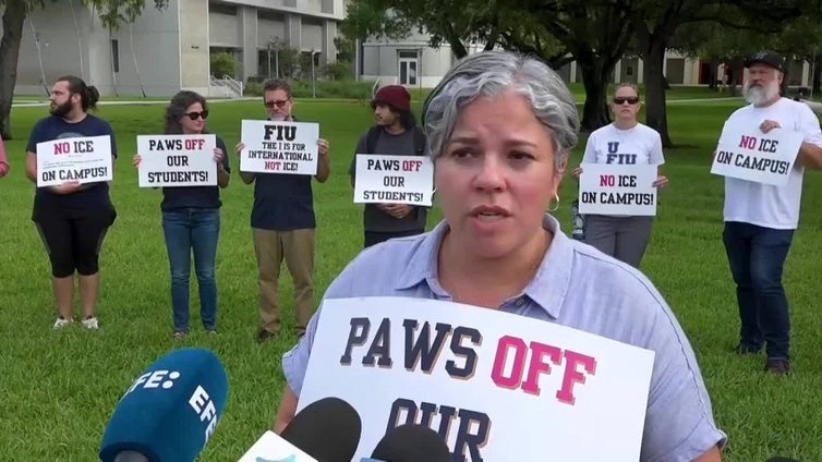 Docente universitaria: “No queremos que la policía de FIU haga el trabajo de ICE”