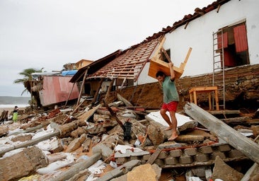 Un bebé, la primera víctima mortal del huracán Erick en el sur de México