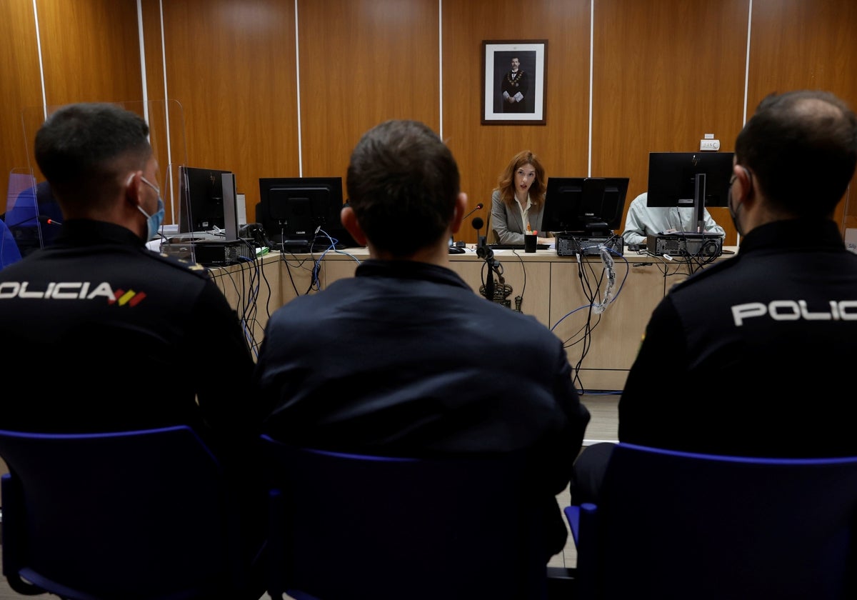 Vista de una sala en el juzgado de Violencia contra la Mujer en Madrid. Son cerca de las 10.00 horas de la mañana en un juzgado de violencia de género en España