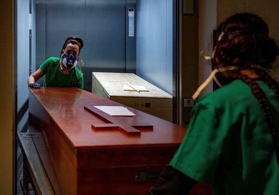 La FP llega a los servicios funerarios: «La mayoría no ha tocado un cadáver en su vida. Ni lo hará»