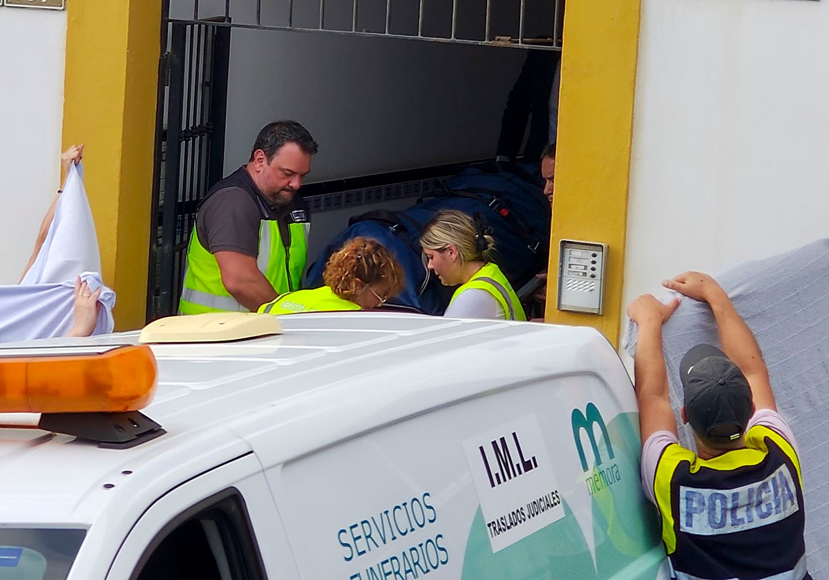 Las fuerzas de seguridad hallan en una vivienda del barrio de El Zardo de Las Palmas de Gran Canaria los cadáveres de una mujer su pareja