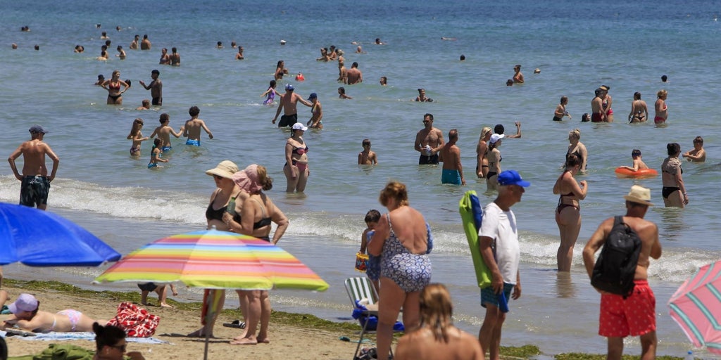 El Mediterráneo y el Cantábrico marcan récords históricos de calor en junio