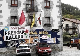 Un grupo de estudiantes de segundo de Bachillerato antes de hacer la Selectividad este año