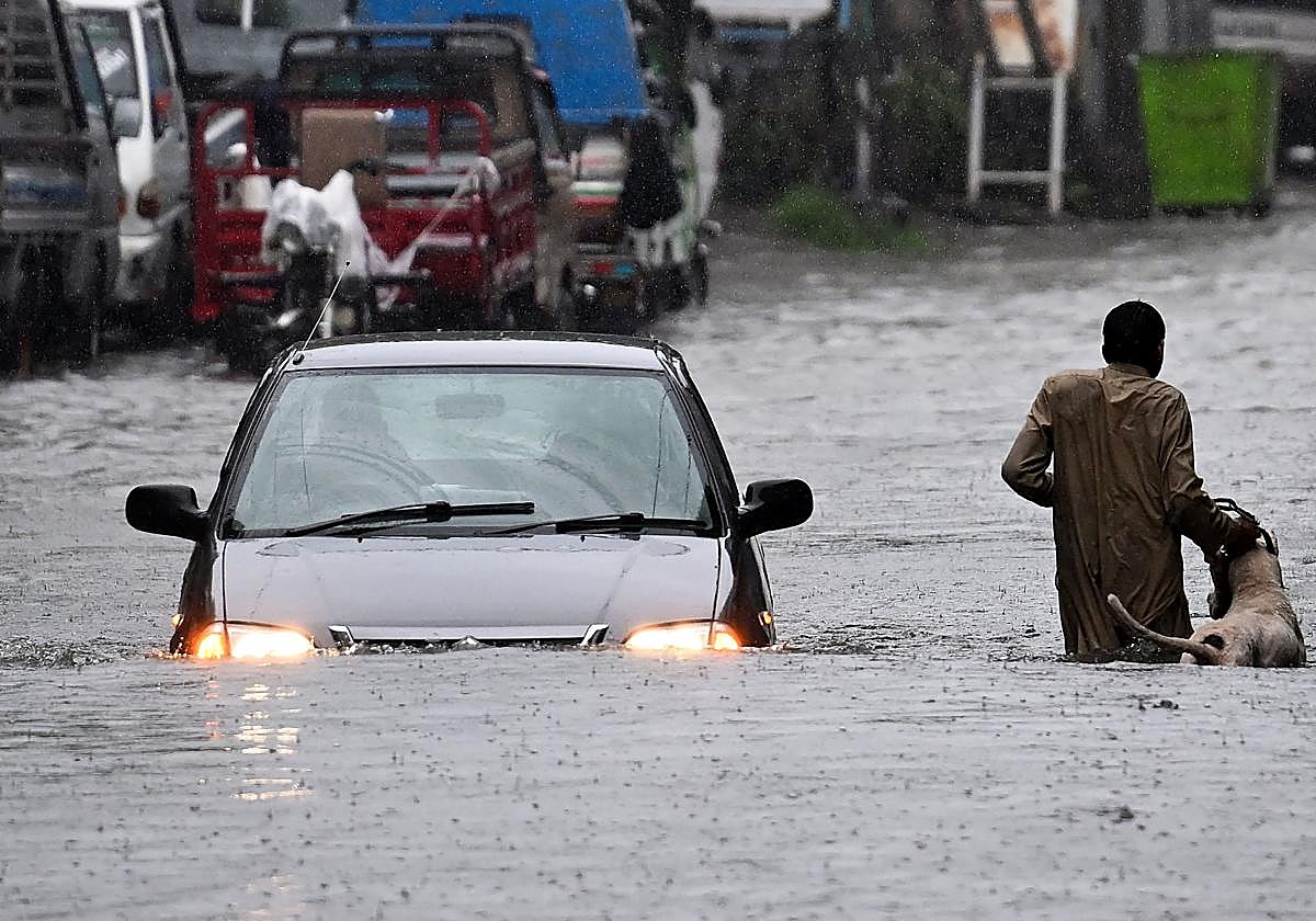 Las lluvias monzónicas dejan decenas de víctimas mortales en las últimas horas en Pakistán