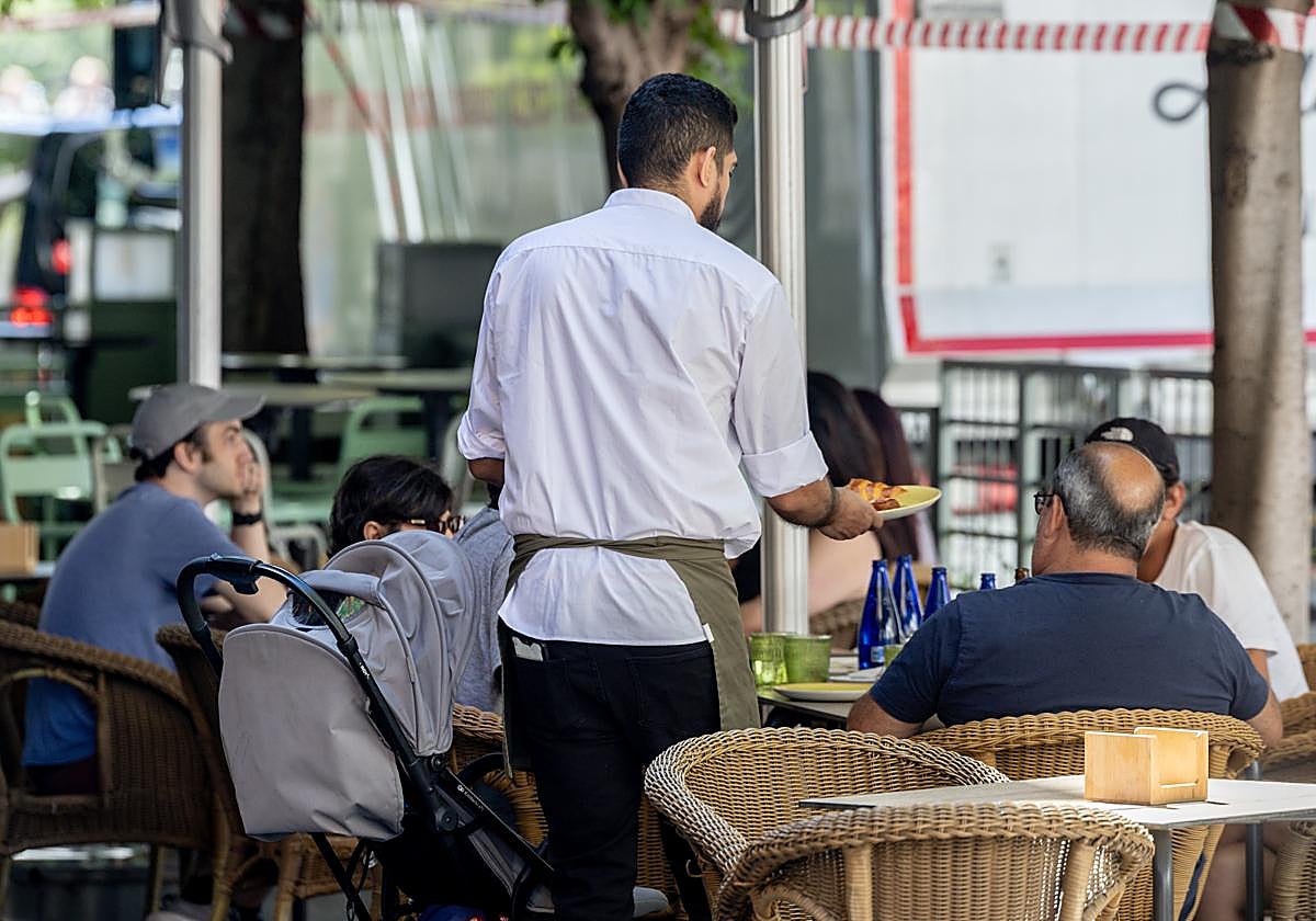 Dónde es festivo este viernes, 25 de julio, en España: comunidades en las que no se trabaja por Santiago Apóstol