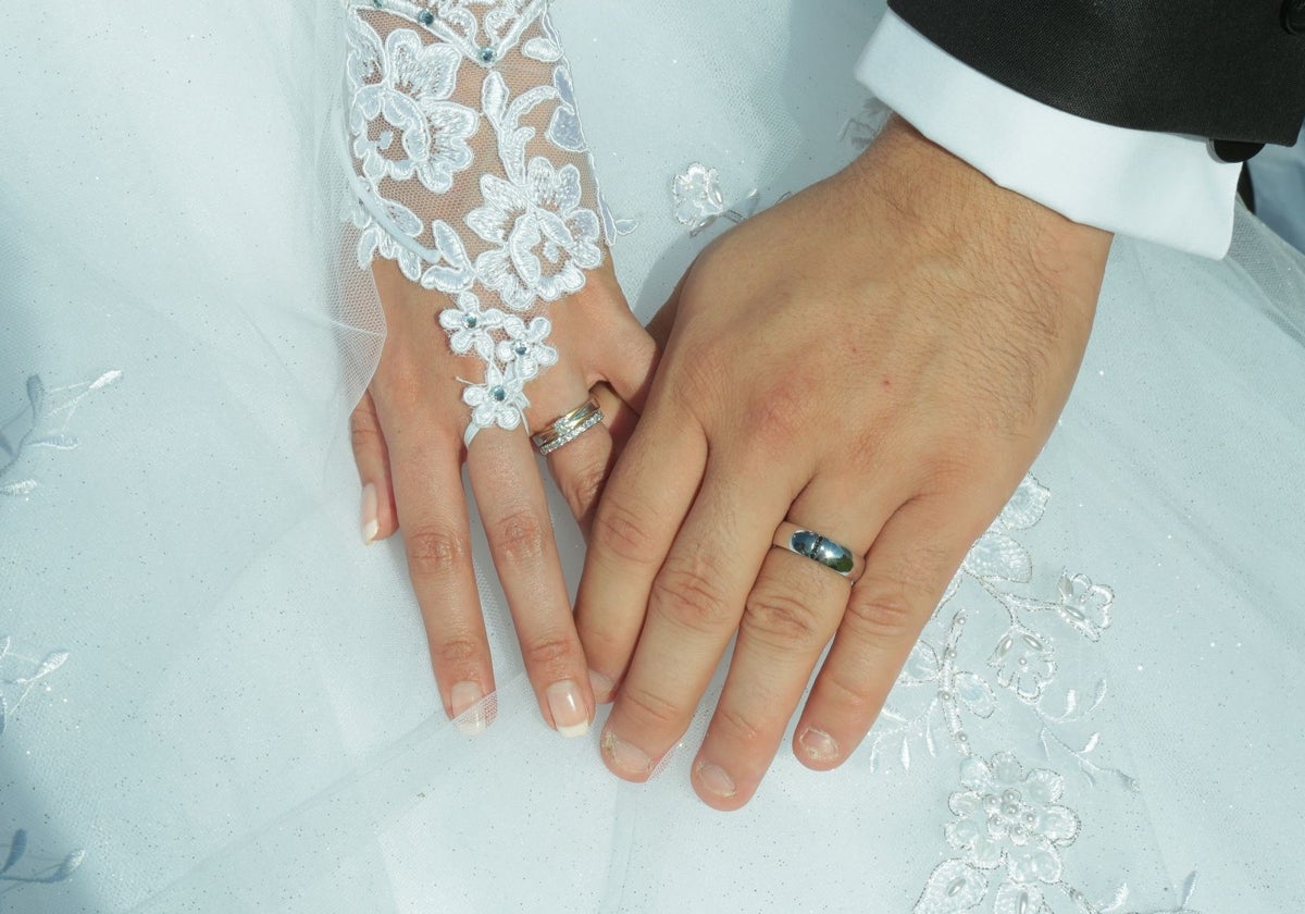 El mayor número de divorcios entre cónyuges de diferente sexo tuvo lugar en la franja de edad entre 40 y 49 años