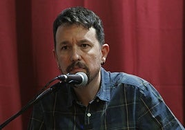 Pablo Iglesias se refugia en una institución latinoamericana tras ser rechazado por la Complutense