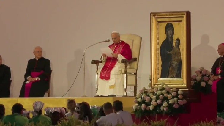 León XIV llama a "construir un mundo más humano" en un multitudinario Jubileo de Jóvenes