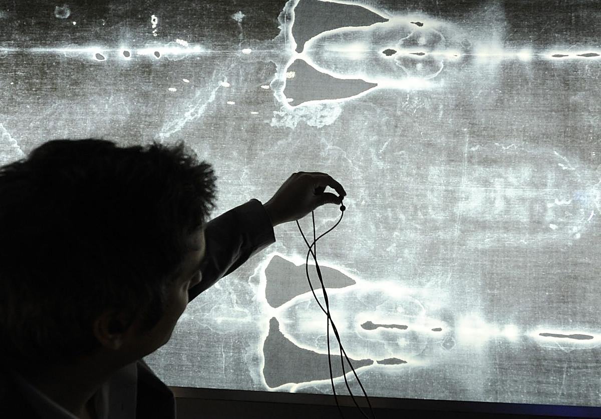 Exposición de la Sábana Santa en la Catedral de Málaga de 2012