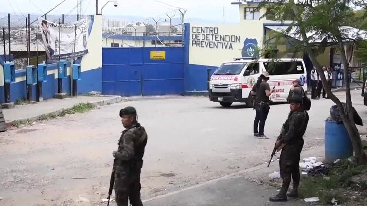 Pandilleros atacan y se amotinan en una cárcel y atentan contra diputado en Guatemala