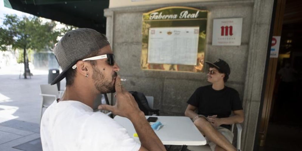 Sanidad elimina el empaquetado genérico de la ley antitabaco por falta de acuerdo en el Gobierno