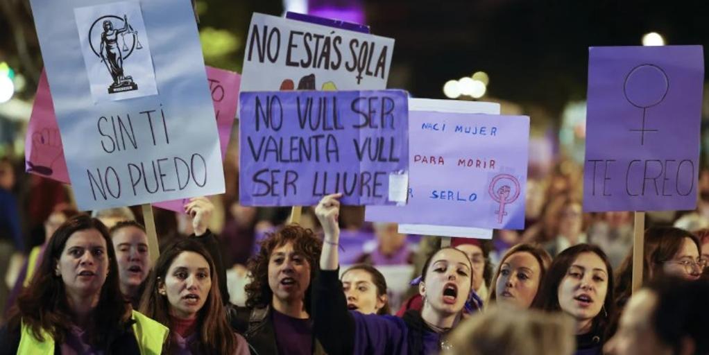 Las asociaciones de víctimas, tras el fiasco de las pulseras para maltratadores: «Las mujeres sienten miedo, es una desprotección enorme»