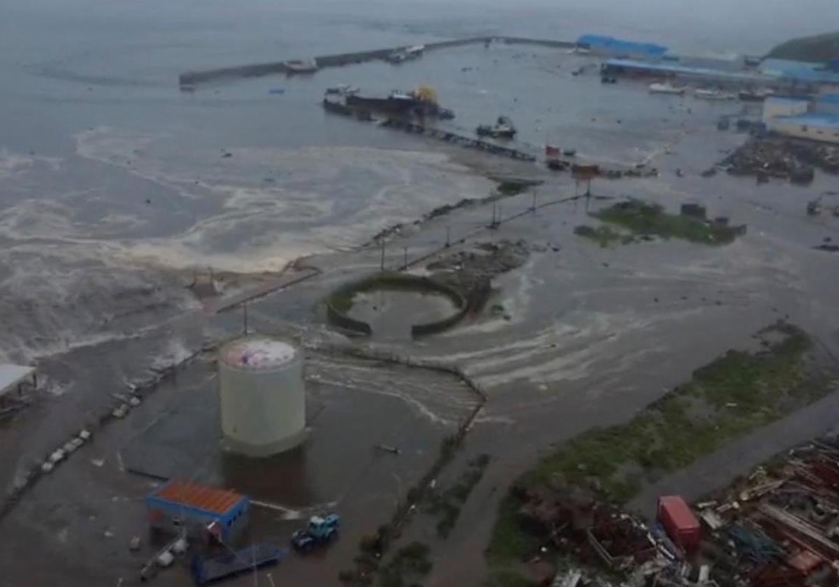 Imagen de una zona inundada en Kamchatka tras el anterior terremoto.