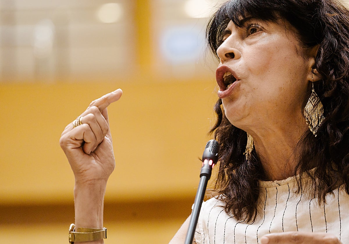 La ministra de Igualdad, Ana Redondo, esta semana en el Senado