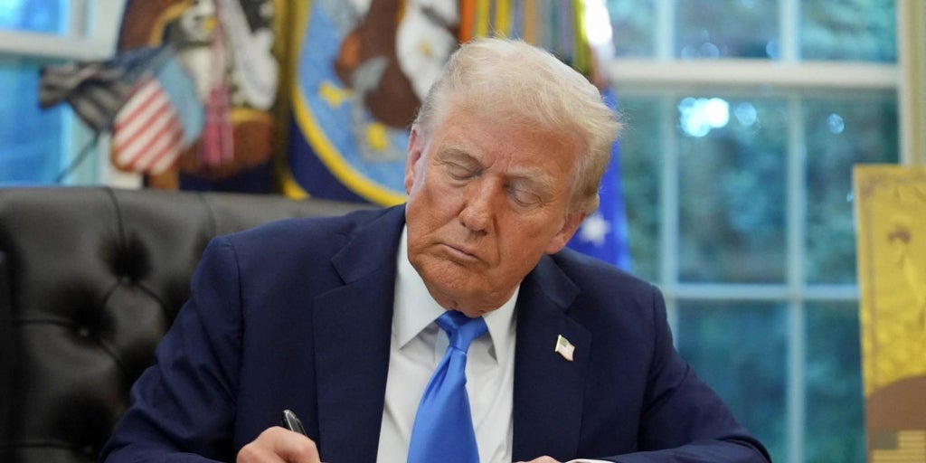 Trump se dispone a anunciar que el paracetamol en el embarazo eleva el riesgo de autismo