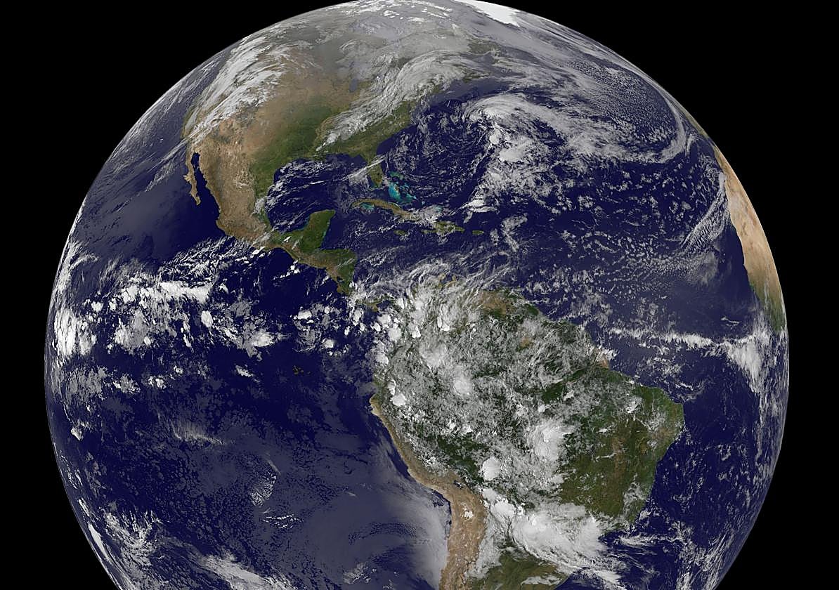 Vista de una imagen de satélite facilitada por la NASA y por la Administración Nacional para el Océano y la Atmósfera de EE.UU.