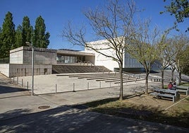 La ex consejera de Junts que se negó a hablar español ante un tribunal universitario lleva su denuncia a Europa