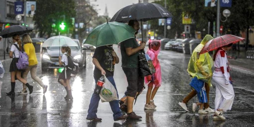 La Aemet lanza un aviso especial en España por fuertes lluvias e inundaciones: zonas en situación «potencialmente peligrosa»