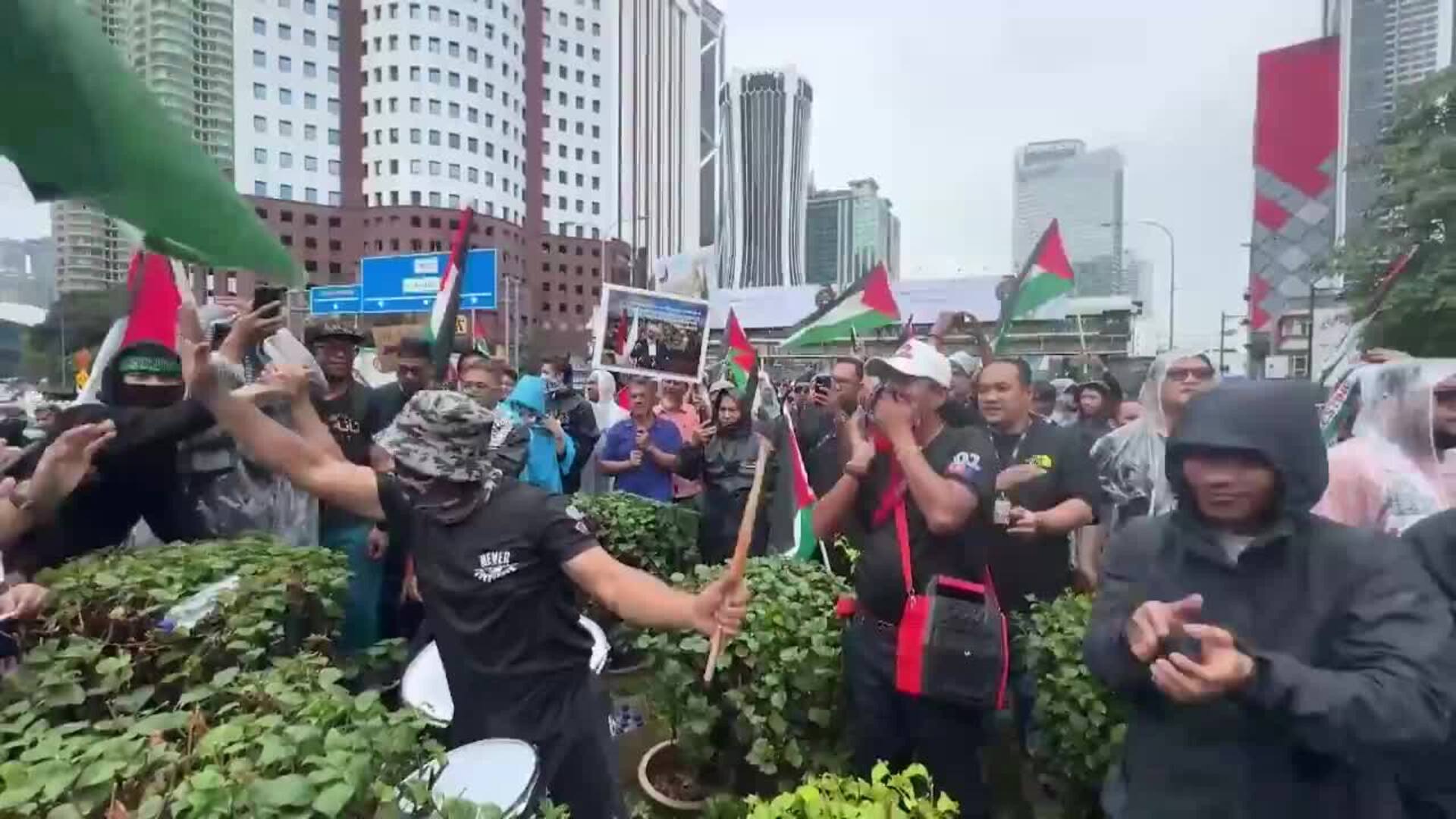 Miles de personas protestan en Malasia contra las detenciones de miembros de la Flotilla