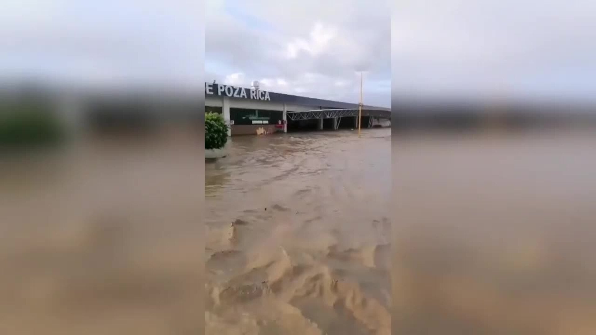 Rastreo de redes: Al menos 23 muertos y ocho desaparecidos tras fuertes lluvias en México