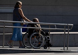 Más de 17.000 personas esperan valoración de dependencia o discapacidad en Baleares